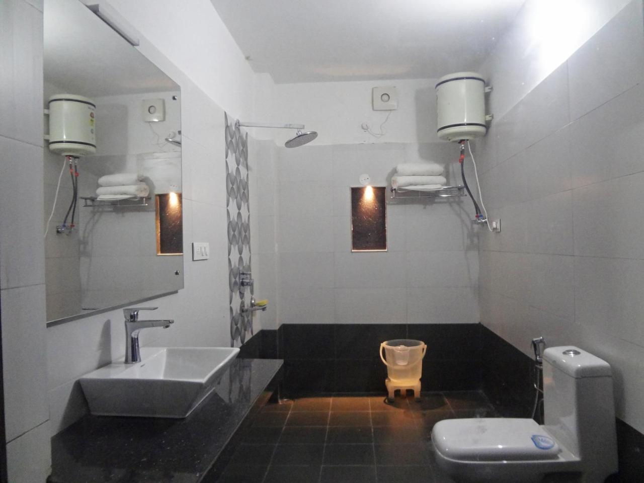 Hill House Manali -A Home In Mountains Εξωτερικό φωτογραφία